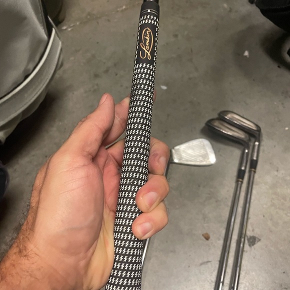 Golf Clubs Master Fit 8 Pc Iron Set mid size / In Right Handed  / S Flex - Picture 12 of 12